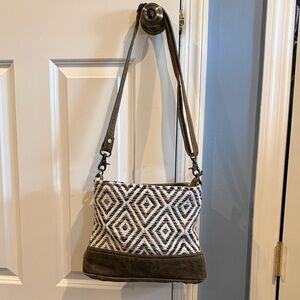 Myra Woven Diamond Pattern Crossbody Bag
